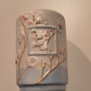 Serene Beginnings Toothbrush Holder